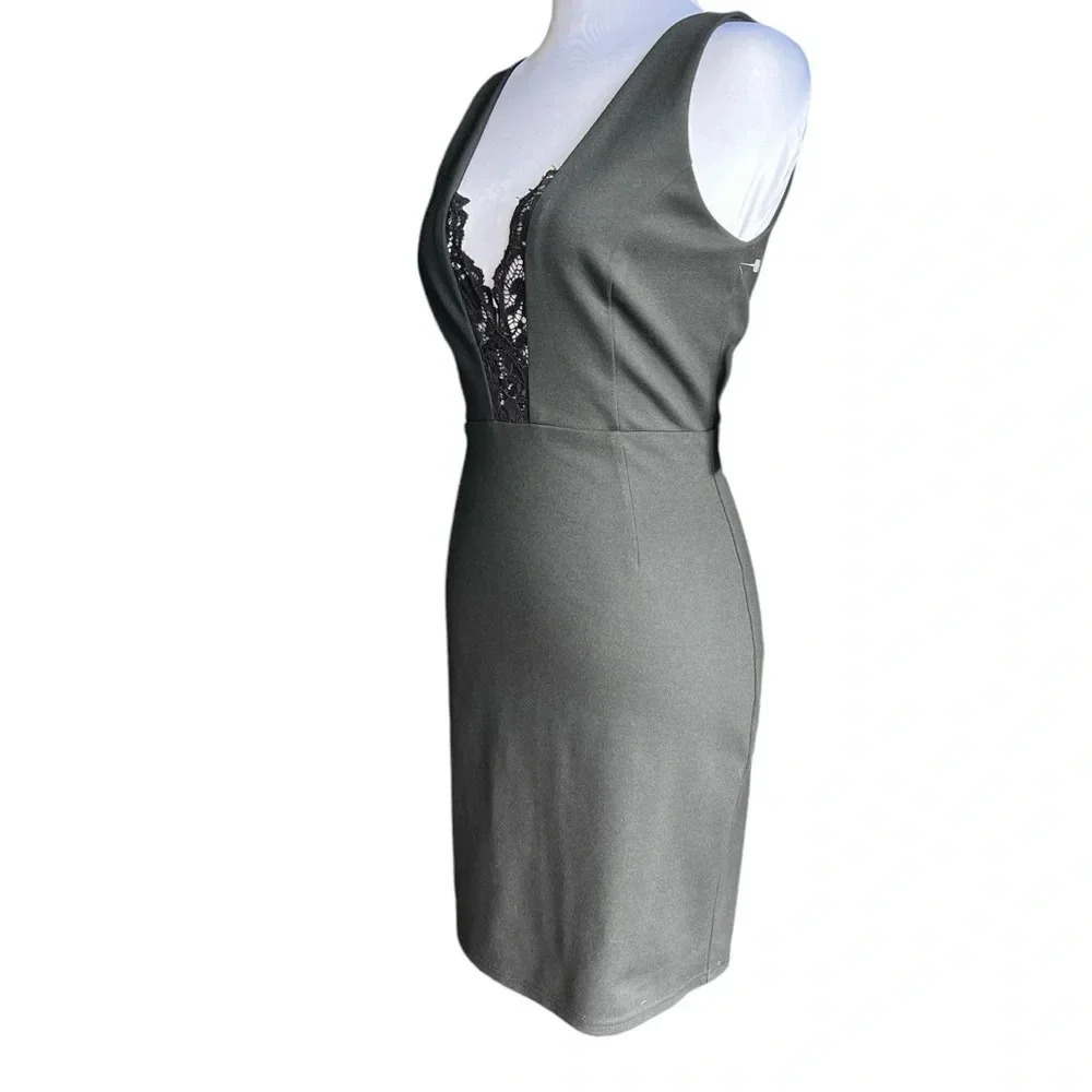 Lulus Black Lace Low Cut Bodycon Dress Women’s Size S NWT - Picture 4 of 9